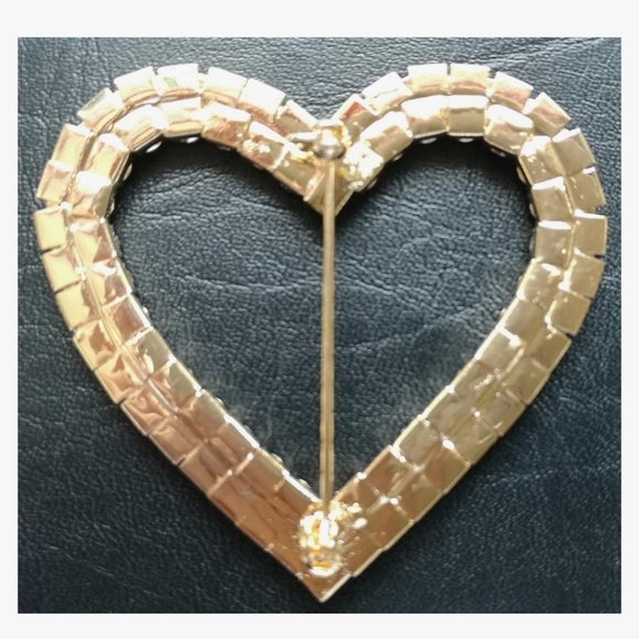 New Elegant Gold Colored Heart Brooch - Picture 2 of 8